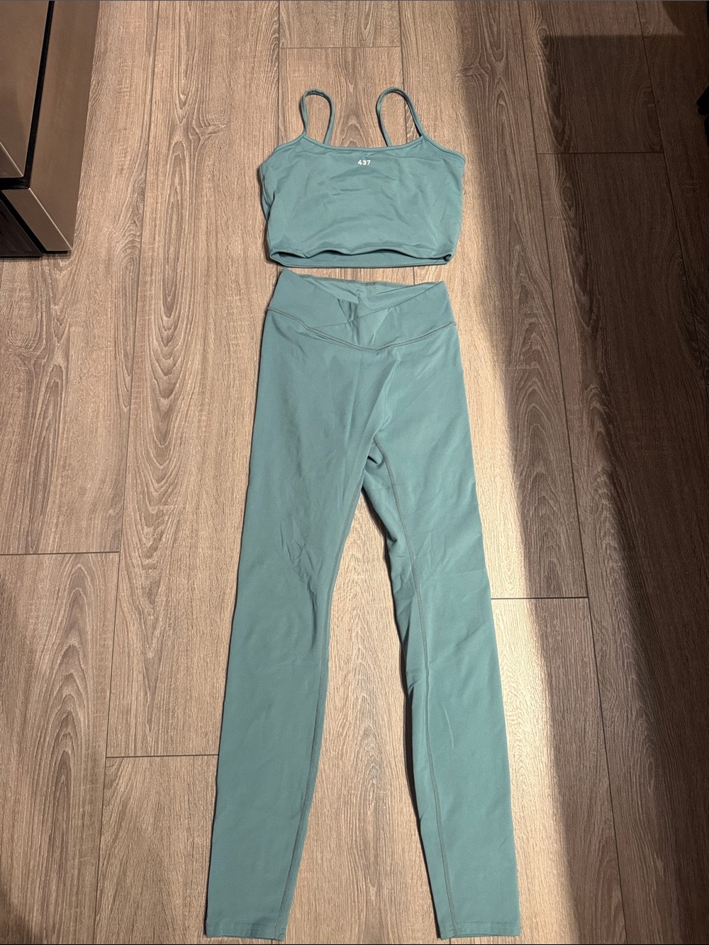 437 Four Three Seven Matching Workout Set Teal Leggings + Bra M